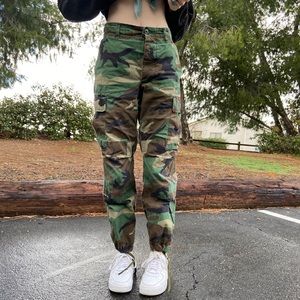 High waisted, comfortable, cargo camo pants